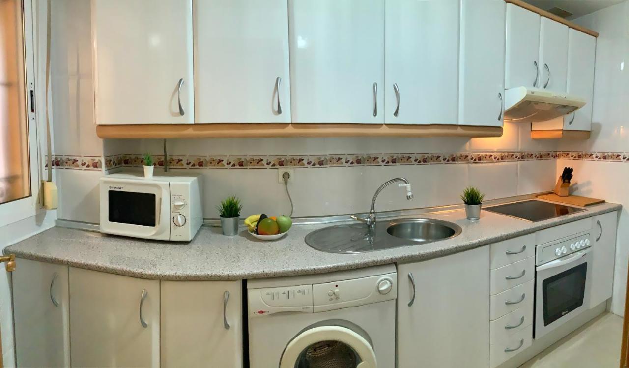 Apartamento De 2 Dormitorios, Gran Terraza, Vistas Al Mar Cerca Playa Carvajal Беналмадена Екстериор снимка