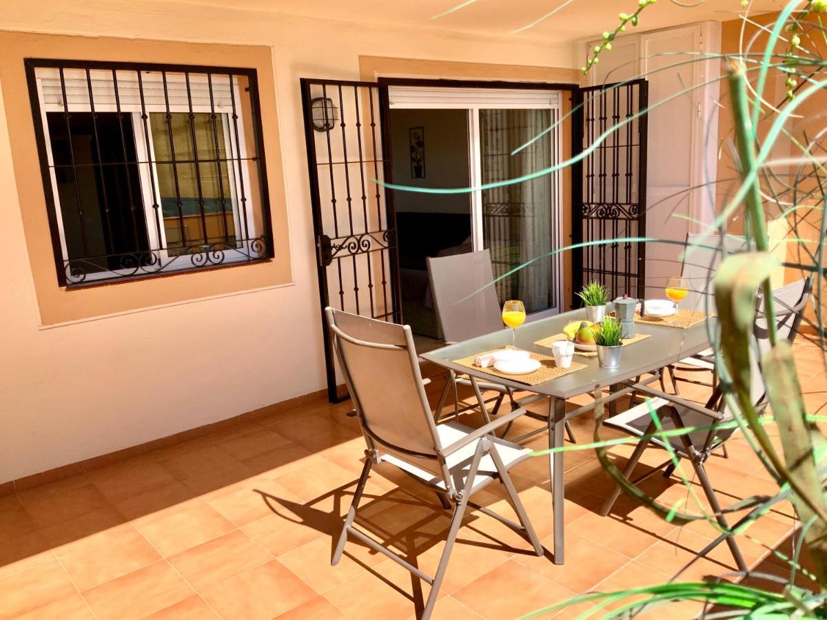 Apartamento De 2 Dormitorios, Gran Terraza, Vistas Al Mar Cerca Playa Carvajal Беналмадена Екстериор снимка