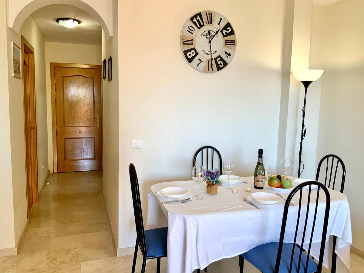 Apartamento De 2 Dormitorios, Gran Terraza, Vistas Al Mar Cerca Playa Carvajal Беналмадена Екстериор снимка