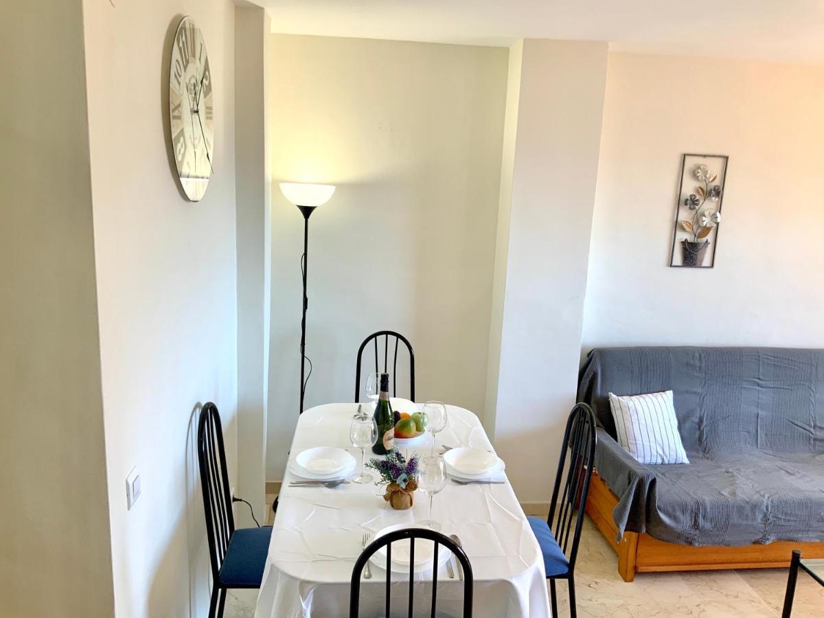 Apartamento De 2 Dormitorios, Gran Terraza, Vistas Al Mar Cerca Playa Carvajal Беналмадена Екстериор снимка